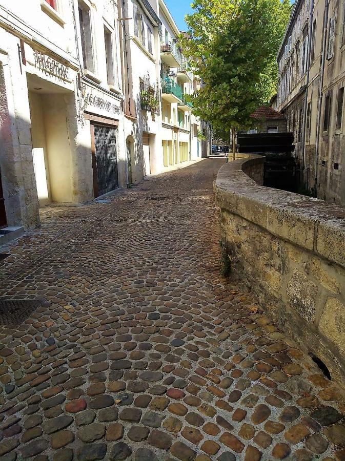 Au Coeur Du Centre Historique Avignon Exterior foto
